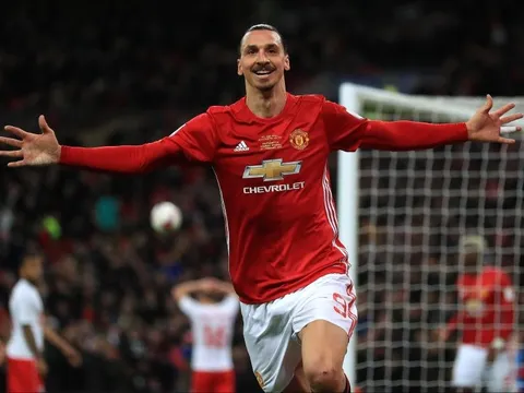 Ibrahimovic & 8 'ông già' chói sáng ở Premier League dù muộn màng (kỳ 1)