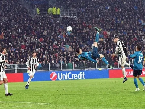 Ronaldo được khuyến khích chơi bóng với người sao Hỏa