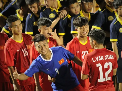 Mất người U19 Việt Nam vẫn lên ngôi vô địch