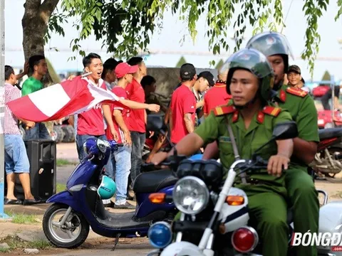 Cảnh sát Cần Thơ giám sát chặt chẽ “cơn lốc đỏ” Hải Phòng