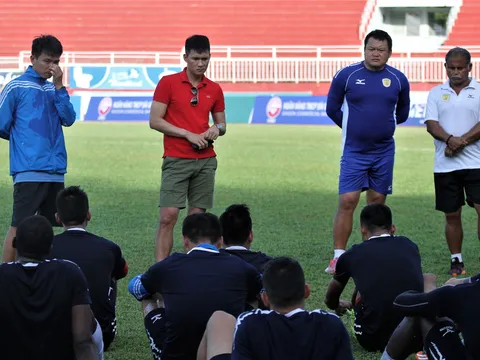 Công Vinh gửi "tối hậu thư" trước trận gặp SLNA