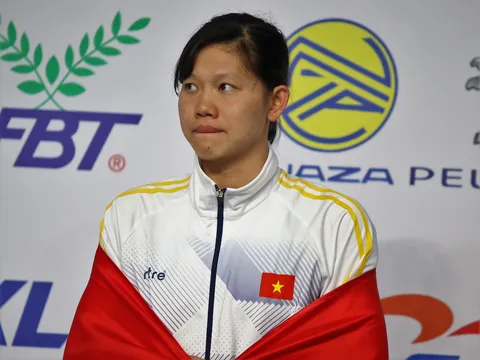 "Tiểu tiên cá" Ánh Viên suýt bật khóc khi giành HCV nội dung 100m bơi ngửa