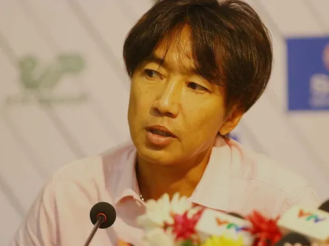 Thắng chật vật đội hạng Nhất, HLV Toshiya Miura nói gì?