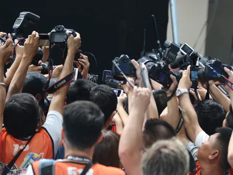 Phóng viên SEA Games 29 "bao vây" Ánh Viên