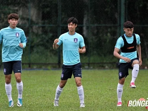 Sợ lộ bài U22 Hàn Quốc "đàm phán" với truyền thông