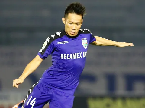 "Hạ sát" nhà vô địch V-League, Bình Dương vào Top 4