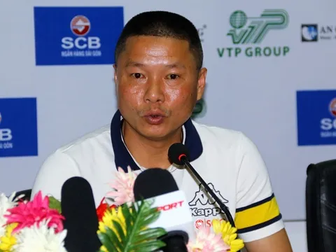 HLV Hà Nội FC lo lắng lối đá “bạo lực” của thầy trò HLV Miura