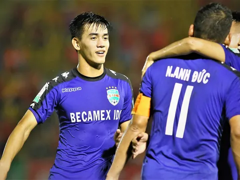 Trò cưng Trần Minh Chiến rực sáng, Bình Dương vùi dập Sài Gòn FC