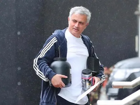 Mourinho tung 'bảo bối' quyết hạ Man City