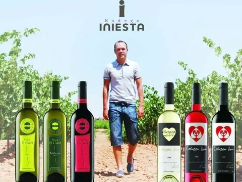 Iniesta đến Trung Quốc: Bí kíp nhờ rượu vang