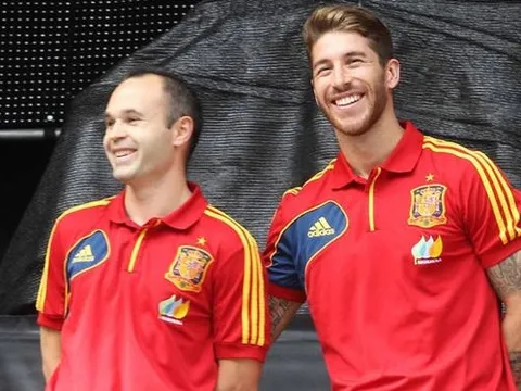 Ramos: "Nếu Iniesta đổi tên thành Andresinho, anh ấy đã có QBV"