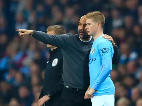 Trò cưng ủng hộ Pep ở lại Etihad