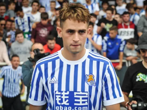 Januzaj ngượng ngùng trong ngày ra mắt Sociedad