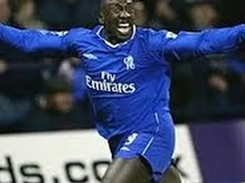 Jimmy Floyd Hasselbaink, số 9 thành công hiếm hoi của Chelsea