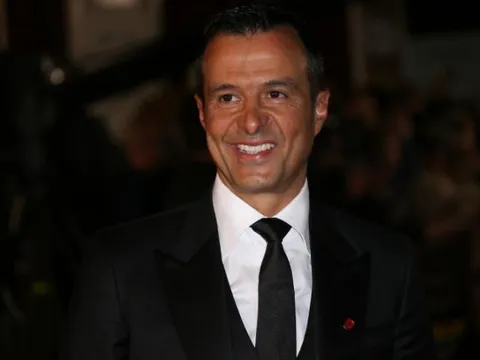 Jorge Mendes: Từ cầu thủ vô danh đến 'Bố già chuyển nhượng' (phần 1)