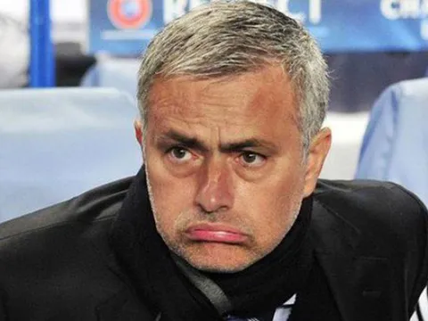 Jose Mourinho, con người khốn khổ