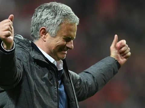 Jose Mourinho: Hãy cứ tàn nhẫn với Man United!