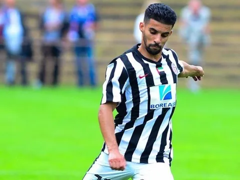 Mbark Boussoufa: Sự trở về của cái tên bị quên lãng