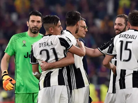 'Đêm điên rồ của Juventus, nhưng đừng giống PSG'