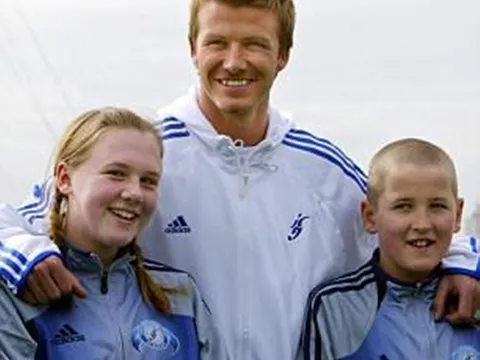 Phát sốt hình ảnh vợ chồng Harry Kane gặp Beckham 13 năm trước