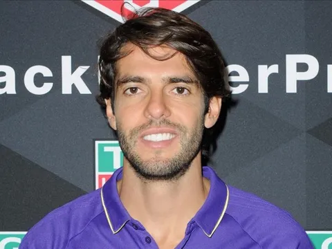 Kaka cảnh báo Neymar về việc tới Real Madrid