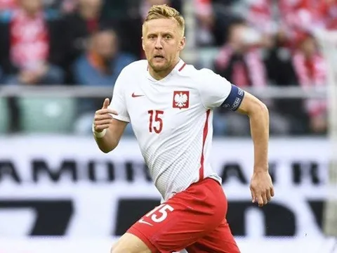 Ham lập siêu phẩm, sao Ba Lan đối diện nguy cơ lỡ World Cup