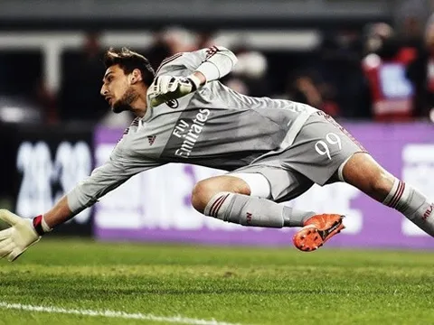 Khả năng phản xạ xuất sắc của Donnarumma