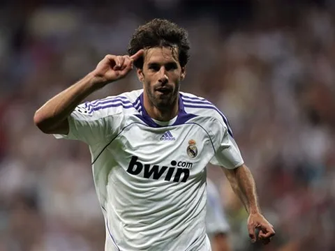 Khả năng săn bàn thính nhạy của Ruud van Nistelrooy