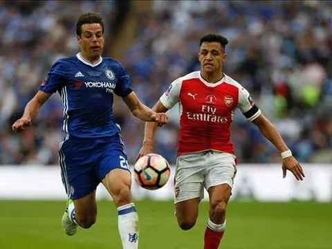 Khó có được Bellerin, Barca rục rịch liên hệ Cesar Azpilicueta