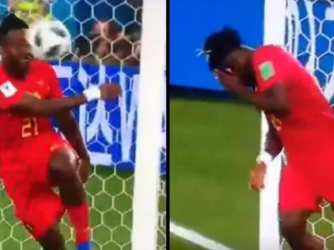 Khó đỡ với pha ăn mừng tự hủy hoại "nhan sắc" của Batshuayi