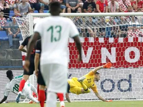 Khởi động cho World Cup: Mane đứng hình vì mục tiêu của Man Utd
