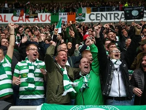 Không khí rực lửa trong trận derby kinh điển Scotland
