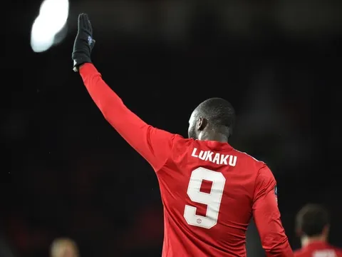 Du đấu tại Mỹ, sao Man United bỗng dưng bị thay tên đổi họ