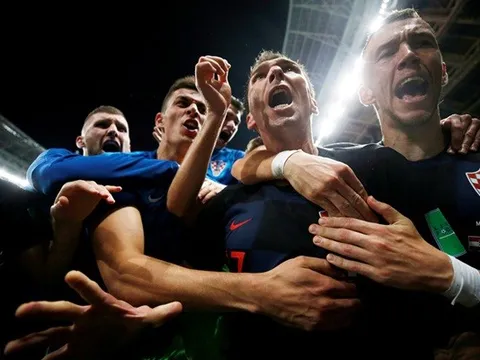 CR7 ghi hat-trick, Neymar ăn vạ và 10 khoảnh khắc đáng nhớ ở World Cup