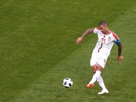 Kolarov sút phạt thần sầu, Serbia vượt khó trước Costa Rica