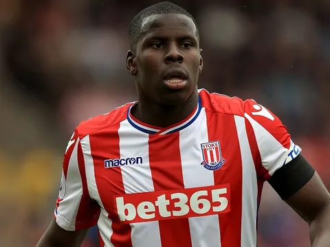 Dự định trở lại Chelsea, Kurt Zouma vẫn hết mình với Stoke