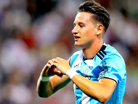 Kỹ năng rê bóng của Florian Thauvin khiến Tottenham phát cuồng