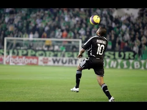 Kỹ thuật kinh điển của Robinho thời khoác áo Real Madrid