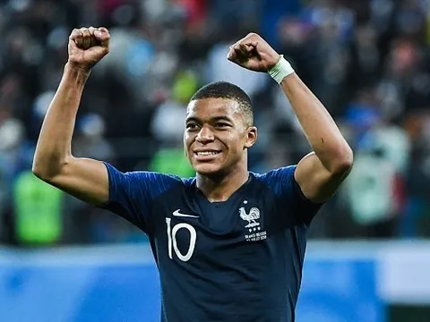 Kylian Mbappe - Hiểm họa từ những lời khen