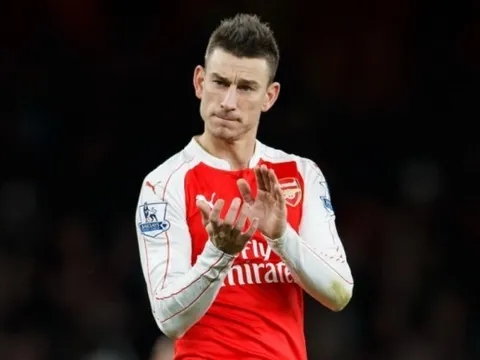 Laurent Koscielny quan trọng với Arsenal nhường nào?
