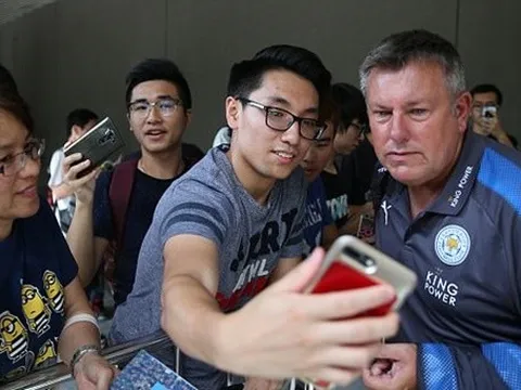 Leicester đá tập, vẫn được săn đón như minh tinh điện ảnh