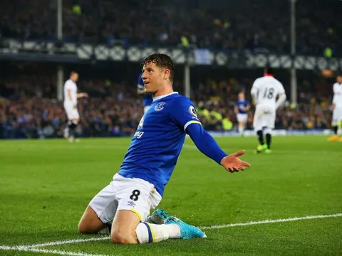 Leon Osman tiến cử tiền vệ Everton cho Mourinho