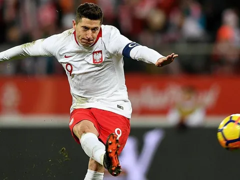 Lewandowski đệ đơn xin rời Bayern