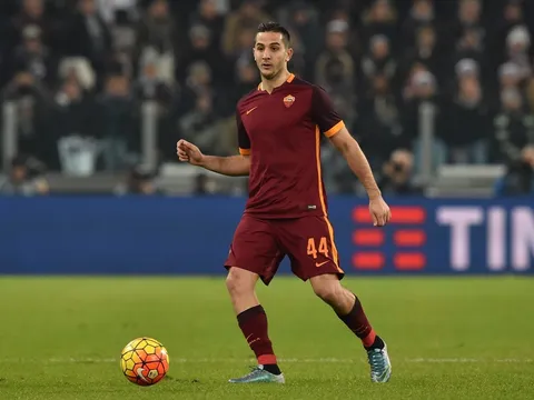 Lí do Kostas Manolas được Chelsea rất quan tâm