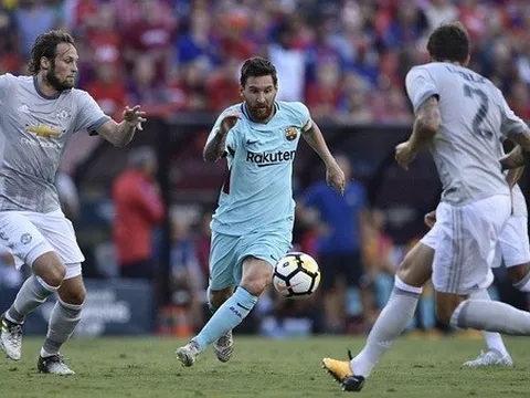 Lionel Messi thể hiện ra sao trước Man Utd?