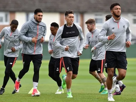 Chùm ảnh: Vắng Mane & Henderson, sân tập Liverpool vẫn rộn tiếng cười