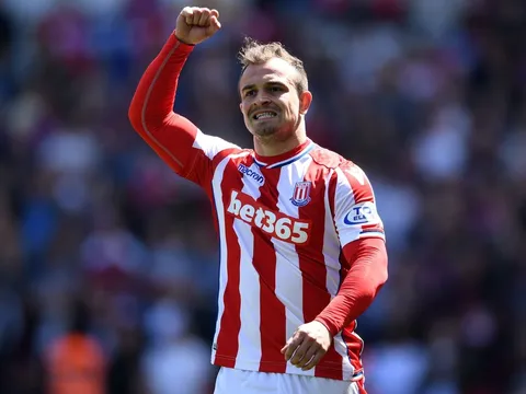 Liverpool đẩy mạnh tiếp cận, Shaqiri tính thế nào?