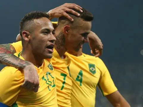 Liverpool muốn 'Brazil hóa' bằng Ronaldinho mới