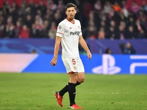 Liverpool "nẫng tay trên" Barca trong vụ Lenglet