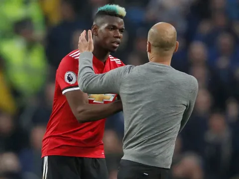 Lộ bằng chứng Pep liên tục tiếp cận Pogba tại Old Trafford